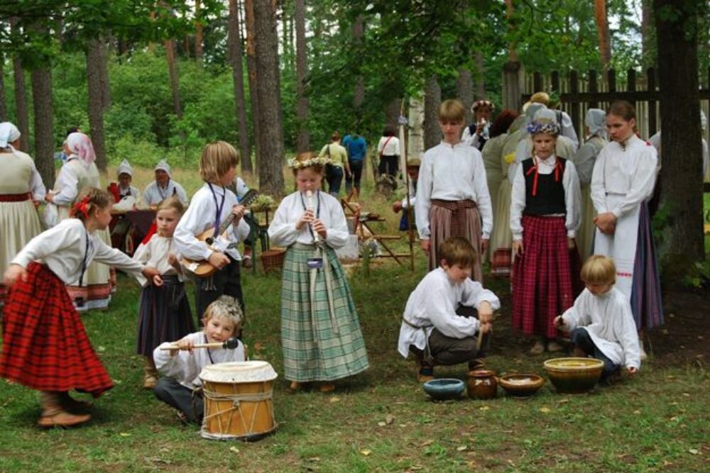 Daugovpilī organizej Latgolys folklorys školu