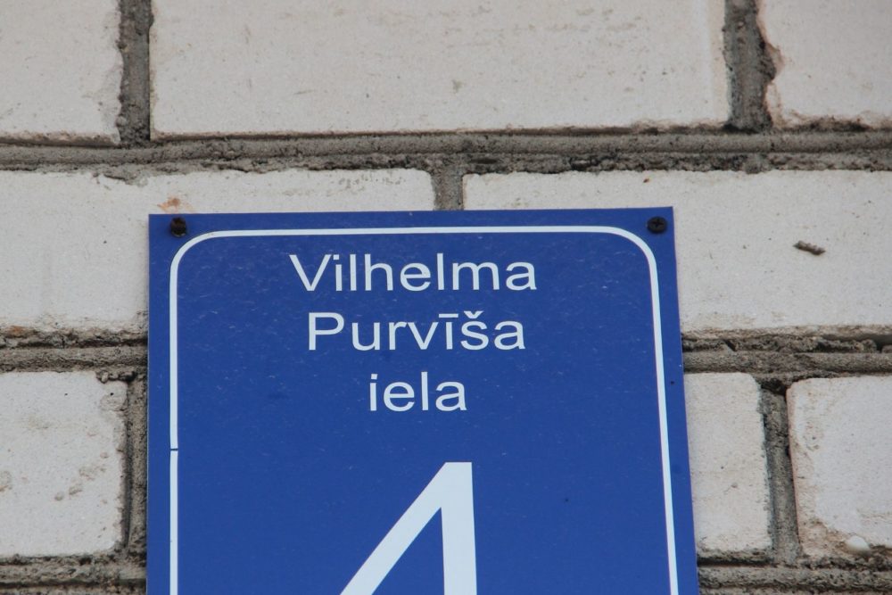 Voi Vilhelms Purvītis beja riezeknīts?