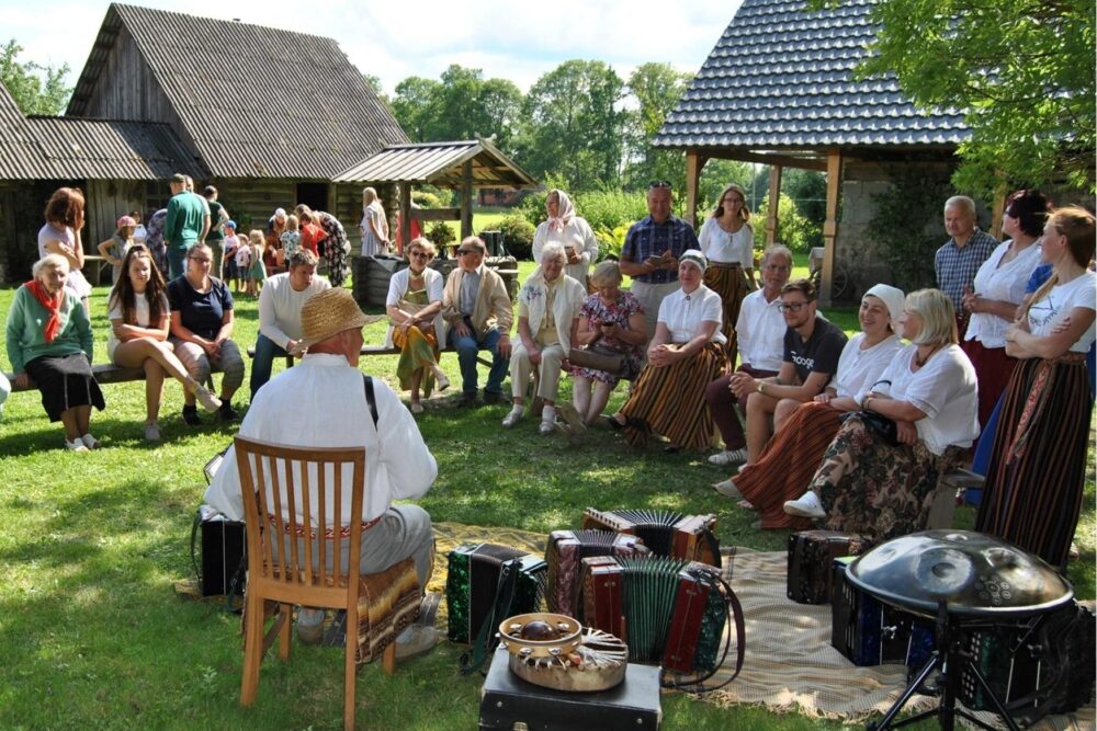 Bīdreiba “Latgaļu sāta” svieteis 15 godu jubileju