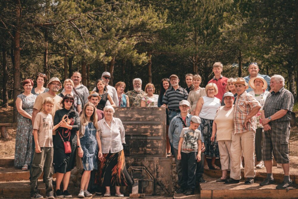 Keramikys darbneicā “Pīterkolns” izkurynuots pyrmais ceplis  (+FOTO)