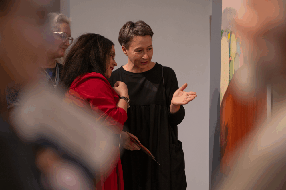 Kontrastaina estetiskuo pīredze. Rēzeknē atkluota kasgadejuo Latgolys muokslinīku dorbu izstuode (+FOTO)