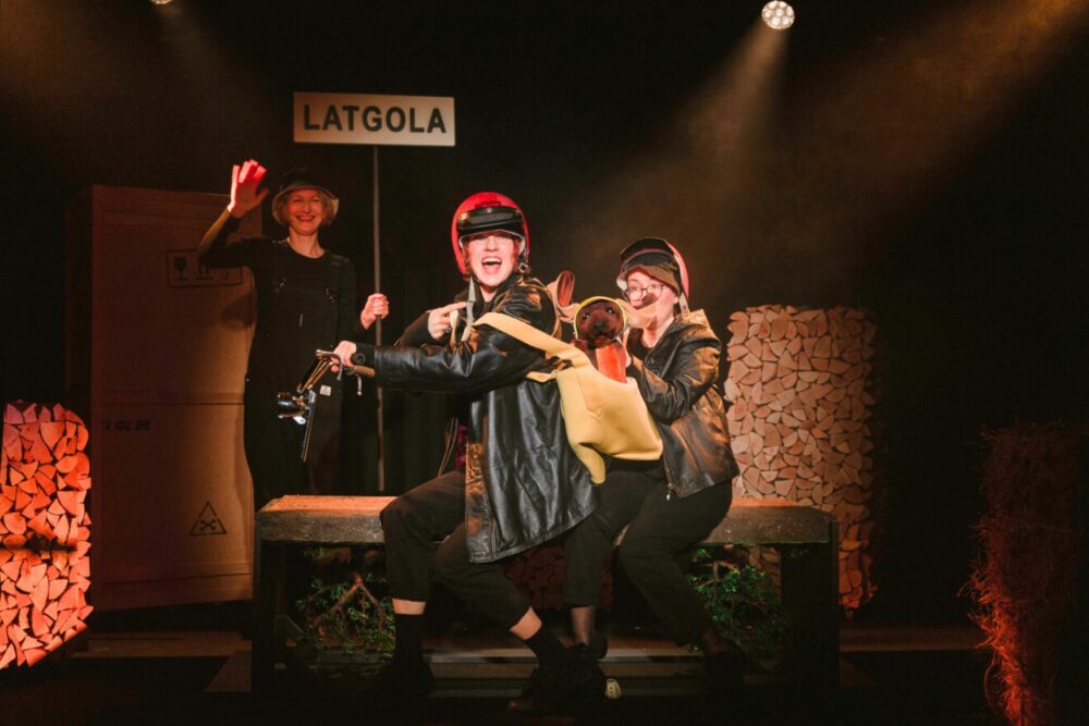 “Sunāns!” – izruode kai bārnim, tai lelajim