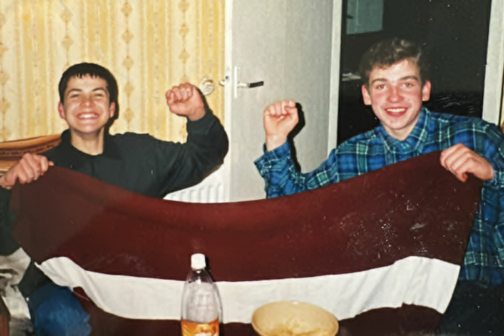 Par stypru Latveju i tuos ļaudim. Sirsneigi cylvākstuosti, sagaidūt Naatkareibys atjaunuošonys godadīnu