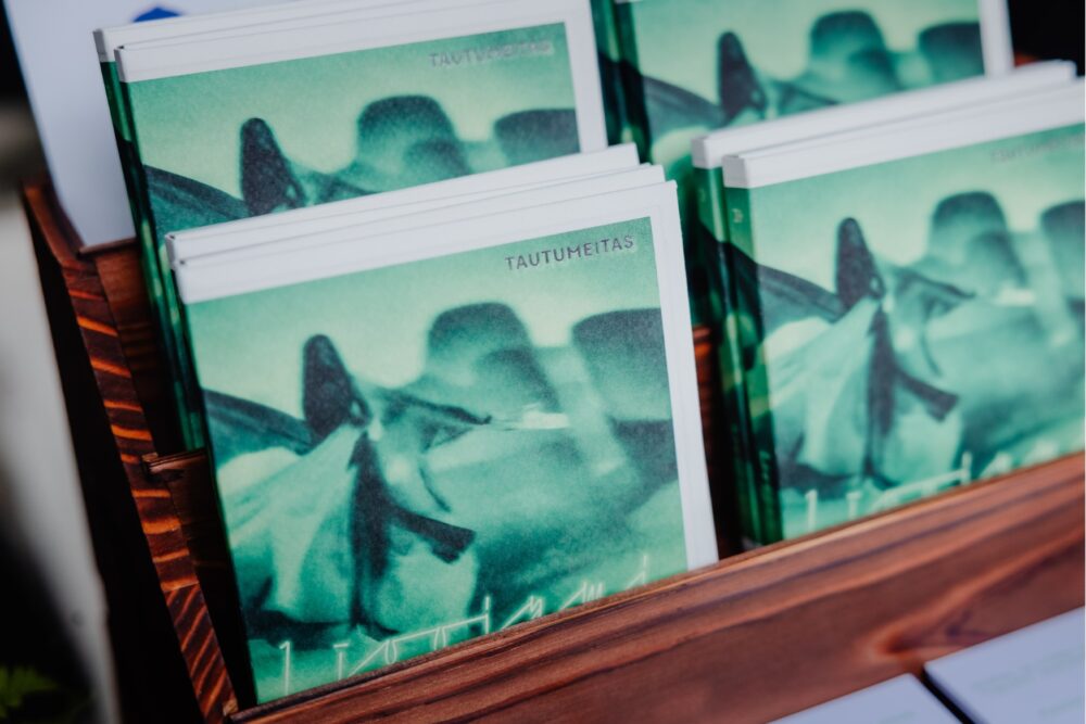Juoņa dīnys latgaliskuos dzīsmis “Tautumeitu“ jaunajā albumā