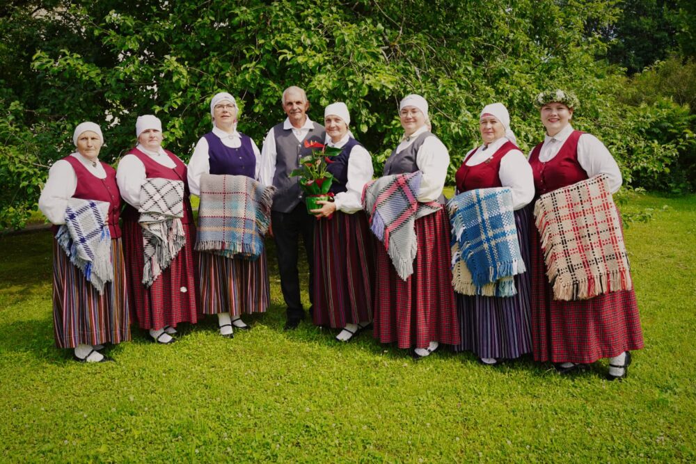 Saļņovys etnografiskais ansamblis – Muzykantu cīma sirds 70 godu garumā